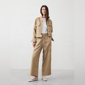Banana Republic WIDE-LEG HIGH-RISE CARGO PULL-ON PANT